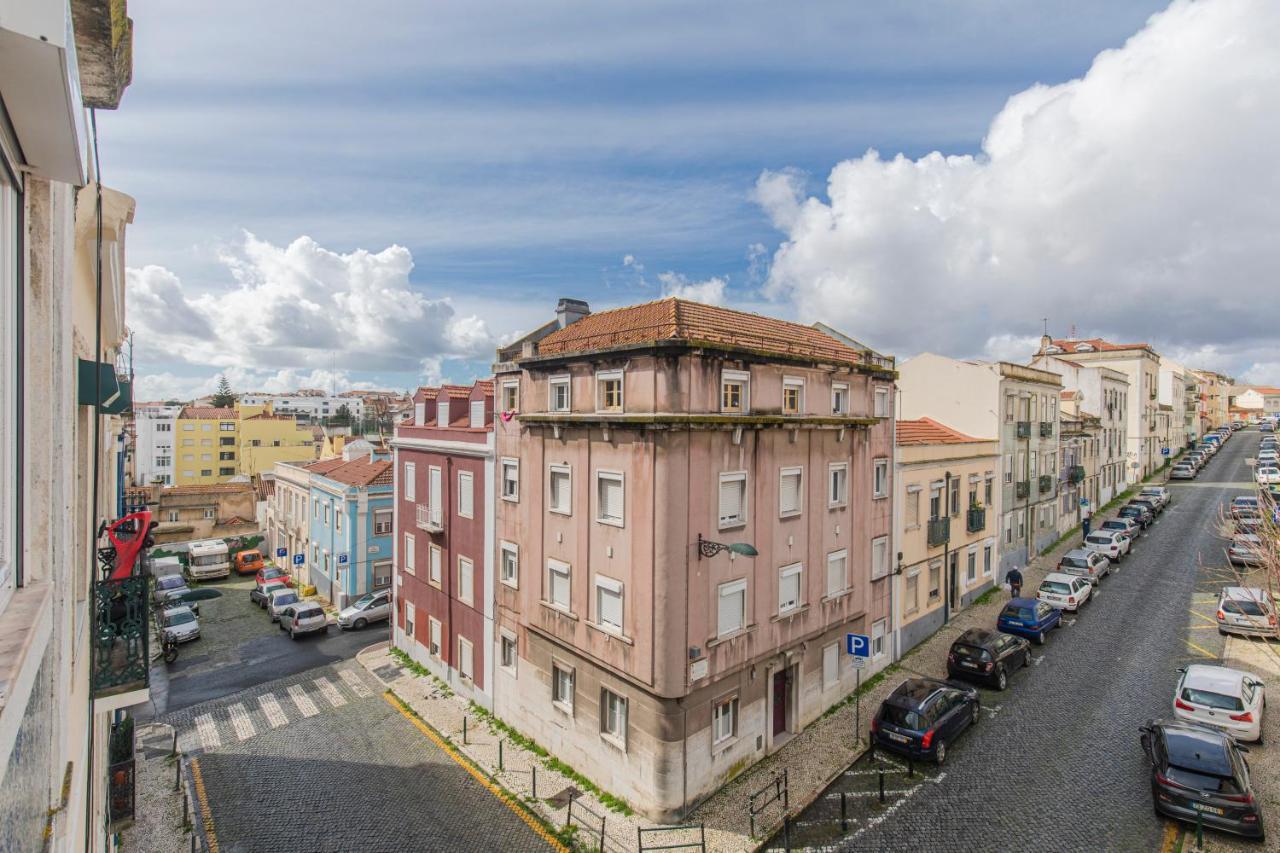 Graceful 2Bdr Duplex Apartment By Lovelystay Lissabon Buitenkant foto