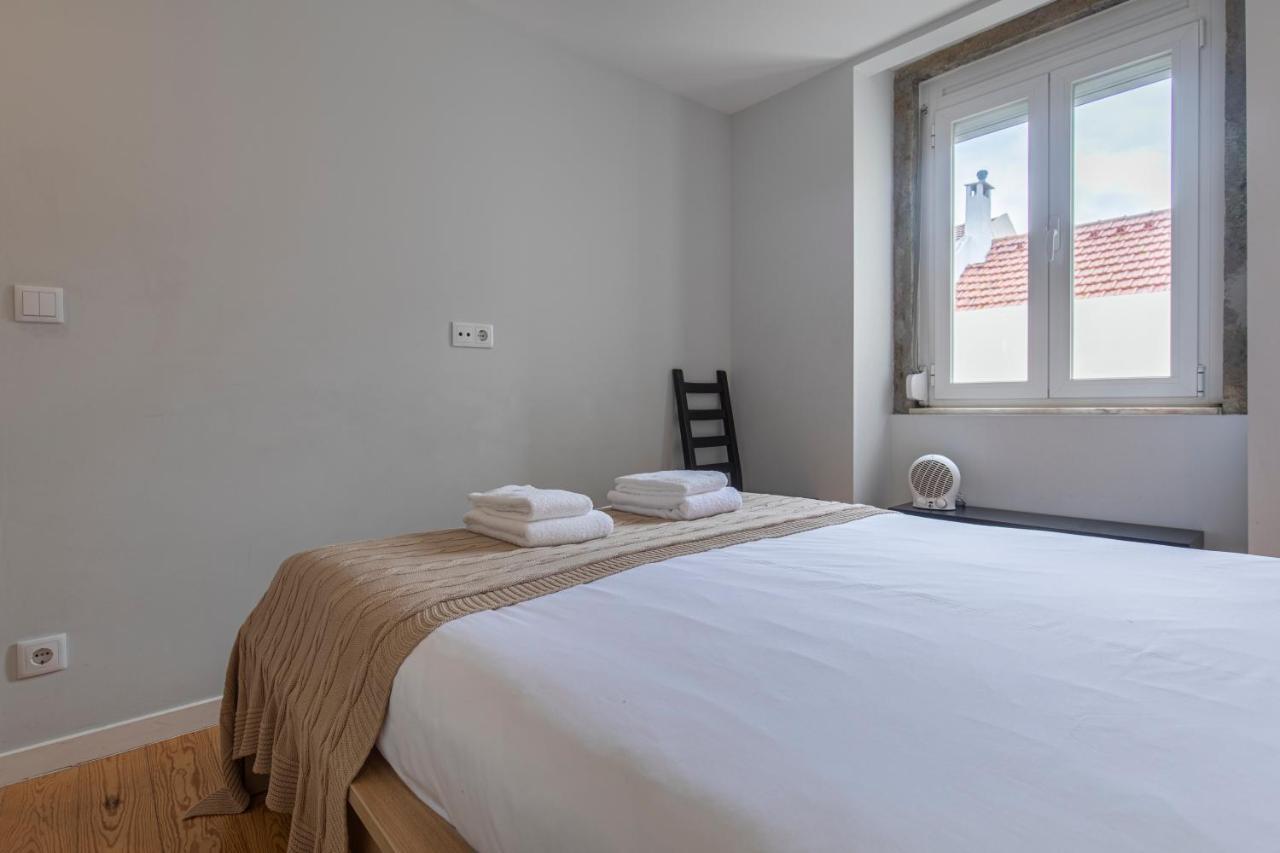 Graceful 2Bdr Duplex Apartment By Lovelystay Lissabon Buitenkant foto