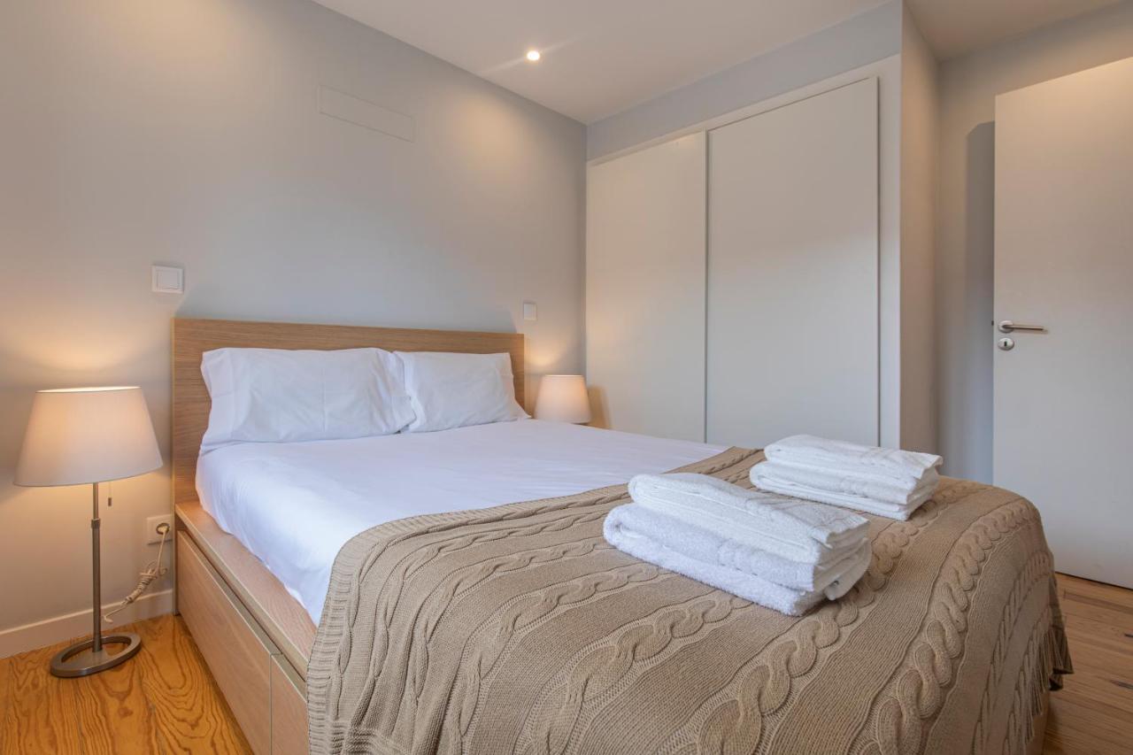 Graceful 2Bdr Duplex Apartment By Lovelystay Lissabon Buitenkant foto