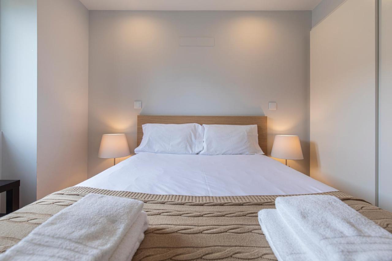 Graceful 2Bdr Duplex Apartment By Lovelystay Lissabon Buitenkant foto